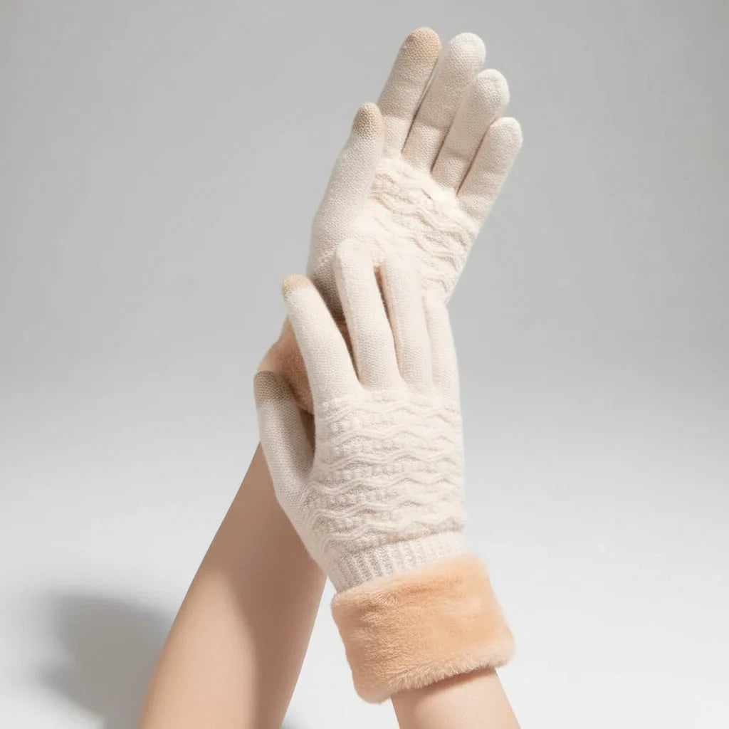Women's Gloves | Fleece-Lined Cable-Knit & Touchscreen
